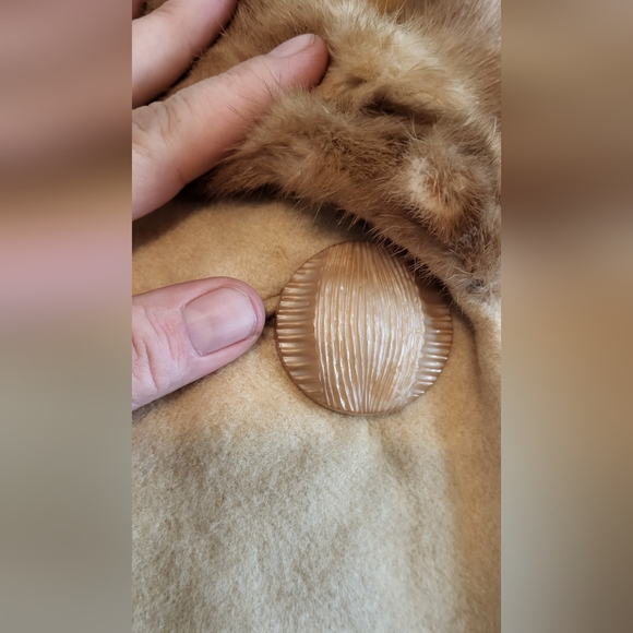 Vintage 40s Oriental by J.J. O'Donnell Beige Cashmere Swing Coat with Fur Collar - Picture 8 of 16